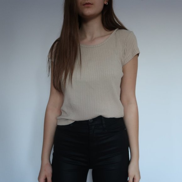 Short sleeve tee - Picture 1 of 3